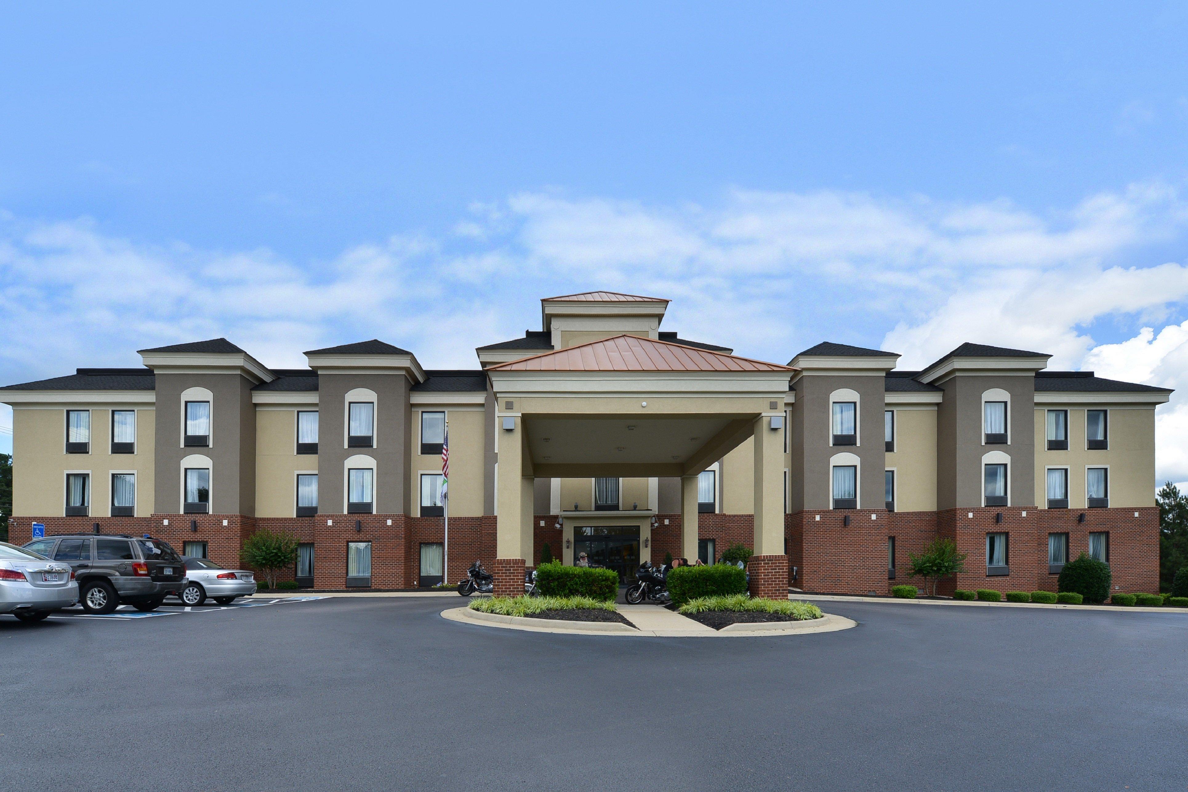 Holiday Inn Express Hotel & Suites Petersburg/Dinwiddie By Ihg Exterior foto